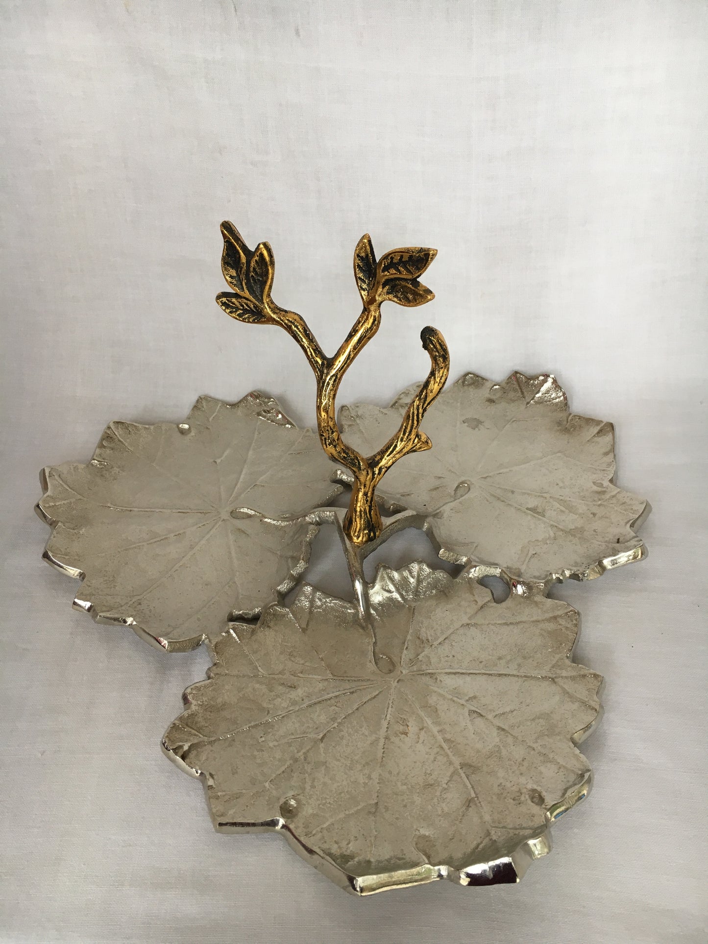 THREE LEAF PLATTER - ADVD N09.13